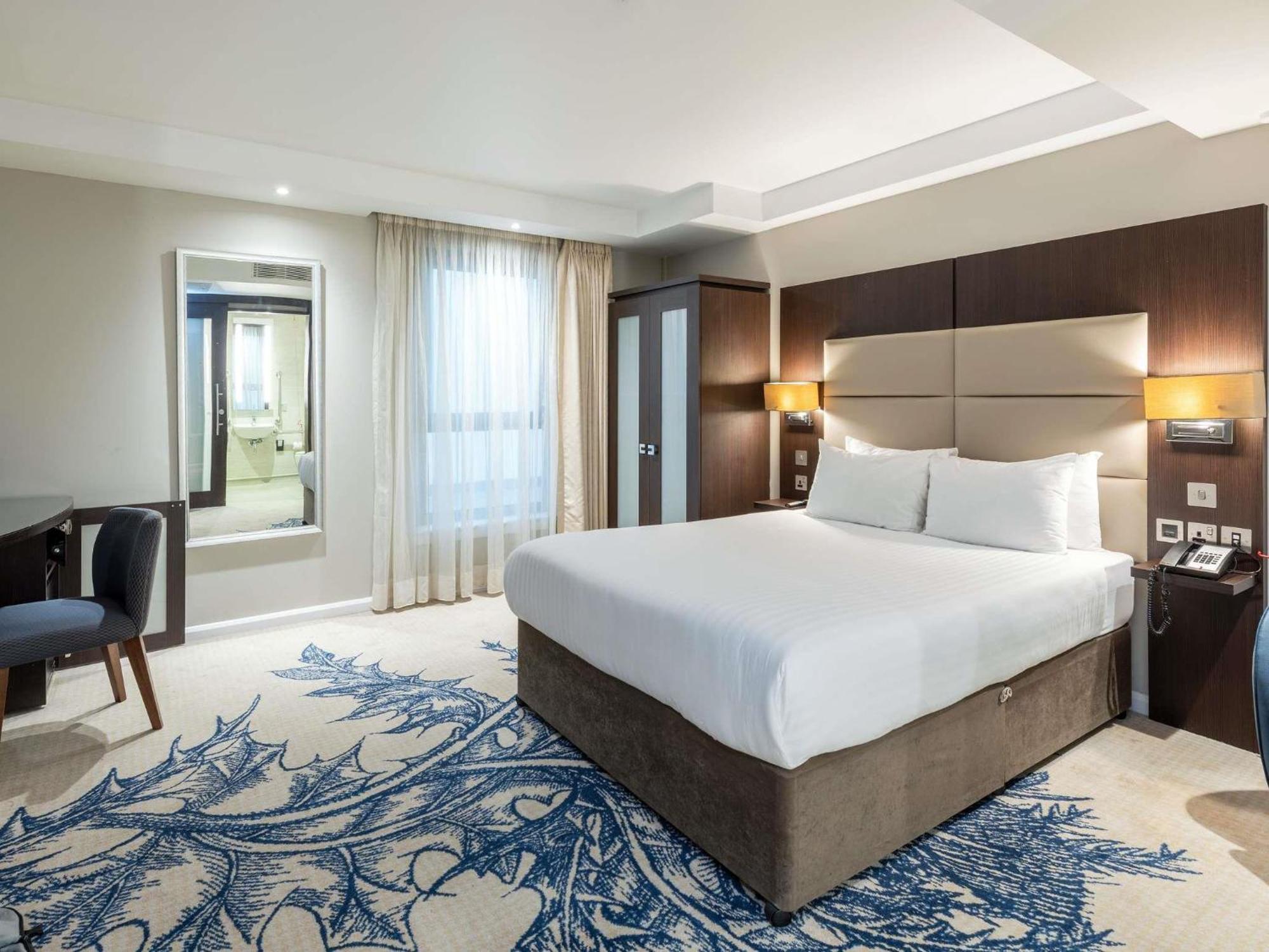 Mercure Edinburgh Haymarket — Photos 1